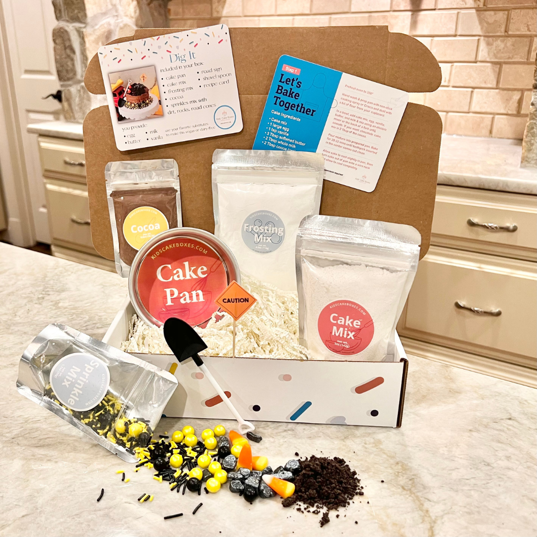 Kids' Cake Boxes cake baking kit for kids activities. Gluten free cake mix and regular cake mix. Premeasured cake ingredients. Easy baking kit